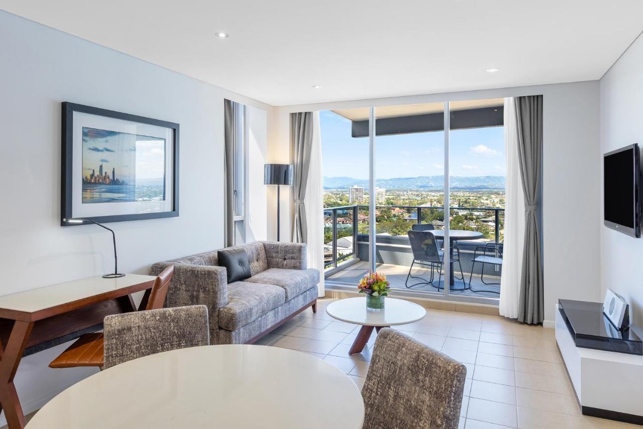 Meriton Suites Broadbeach Gold Coast Bagian luar foto