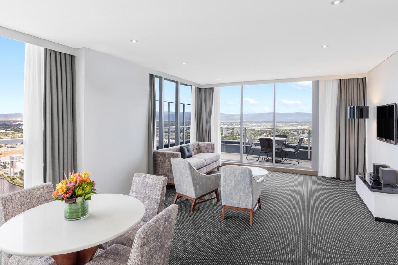 Meriton Suites Broadbeach Gold Coast Bagian luar foto