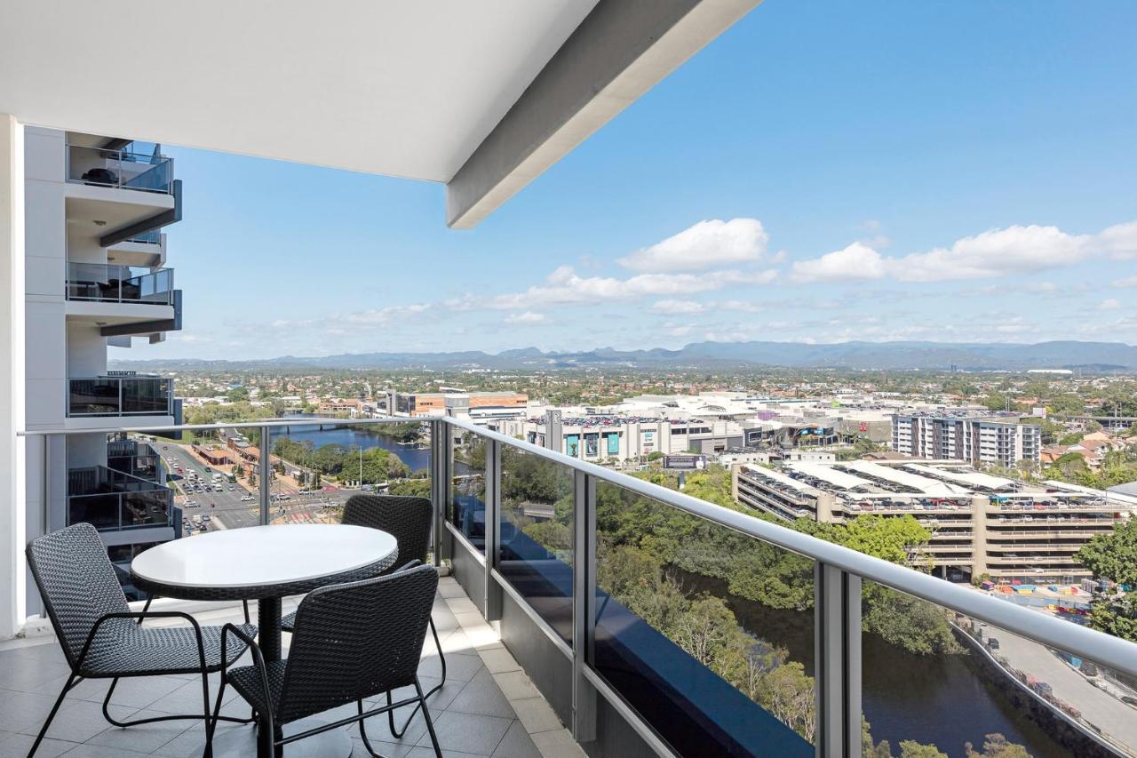 Meriton Suites Broadbeach Gold Coast Bagian luar foto