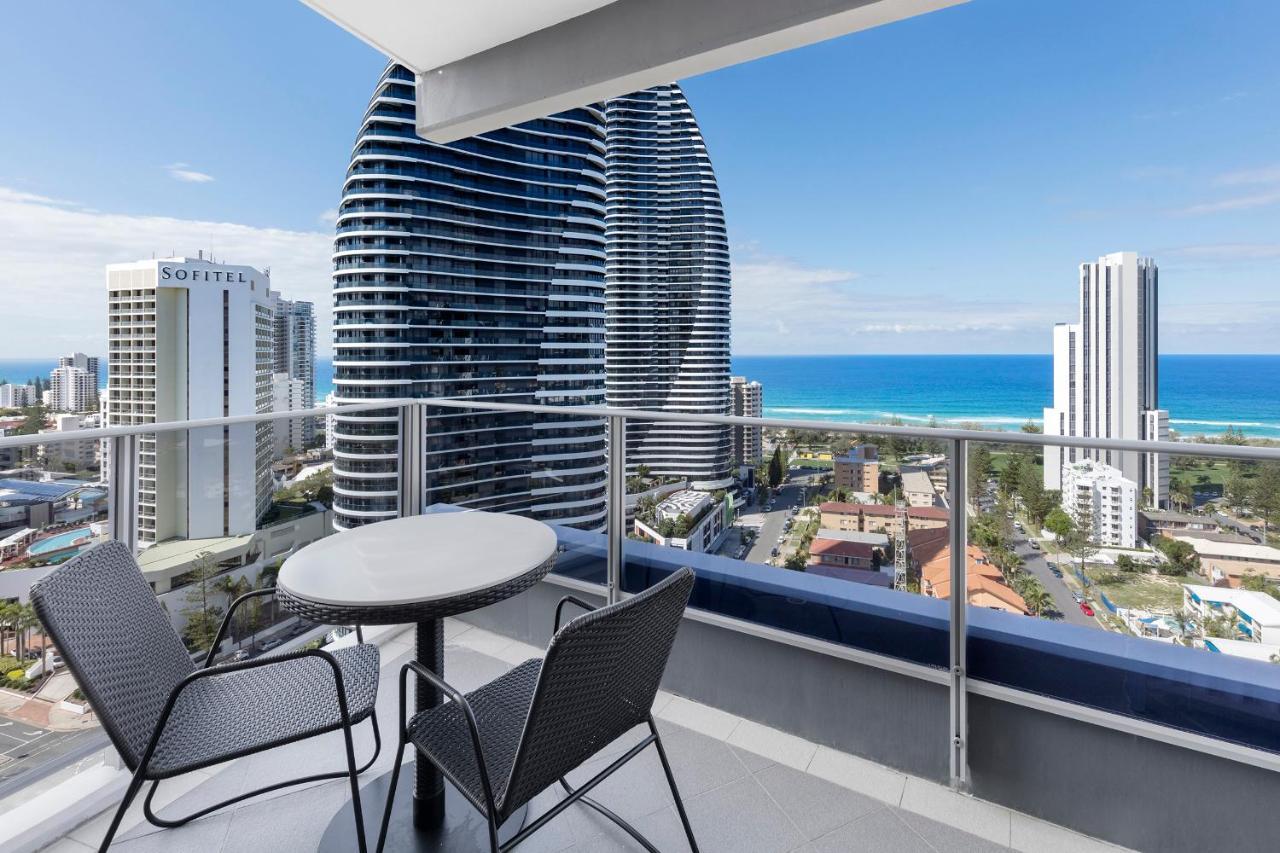 Meriton Suites Broadbeach Gold Coast Bagian luar foto