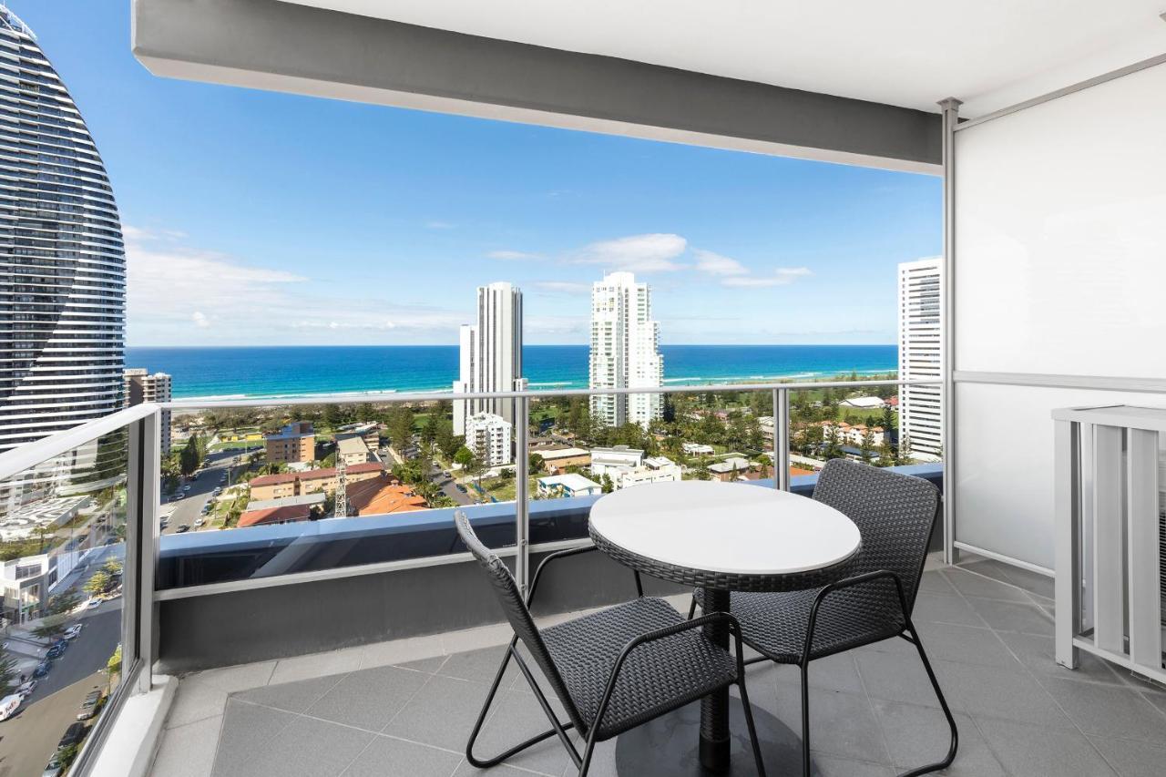 Meriton Suites Broadbeach Gold Coast Bagian luar foto