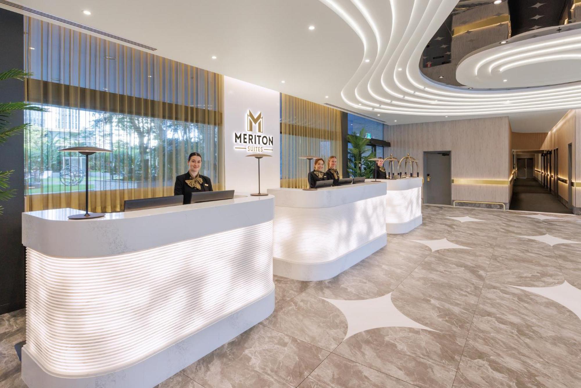 Meriton Suites Broadbeach Gold Coast Bagian luar foto